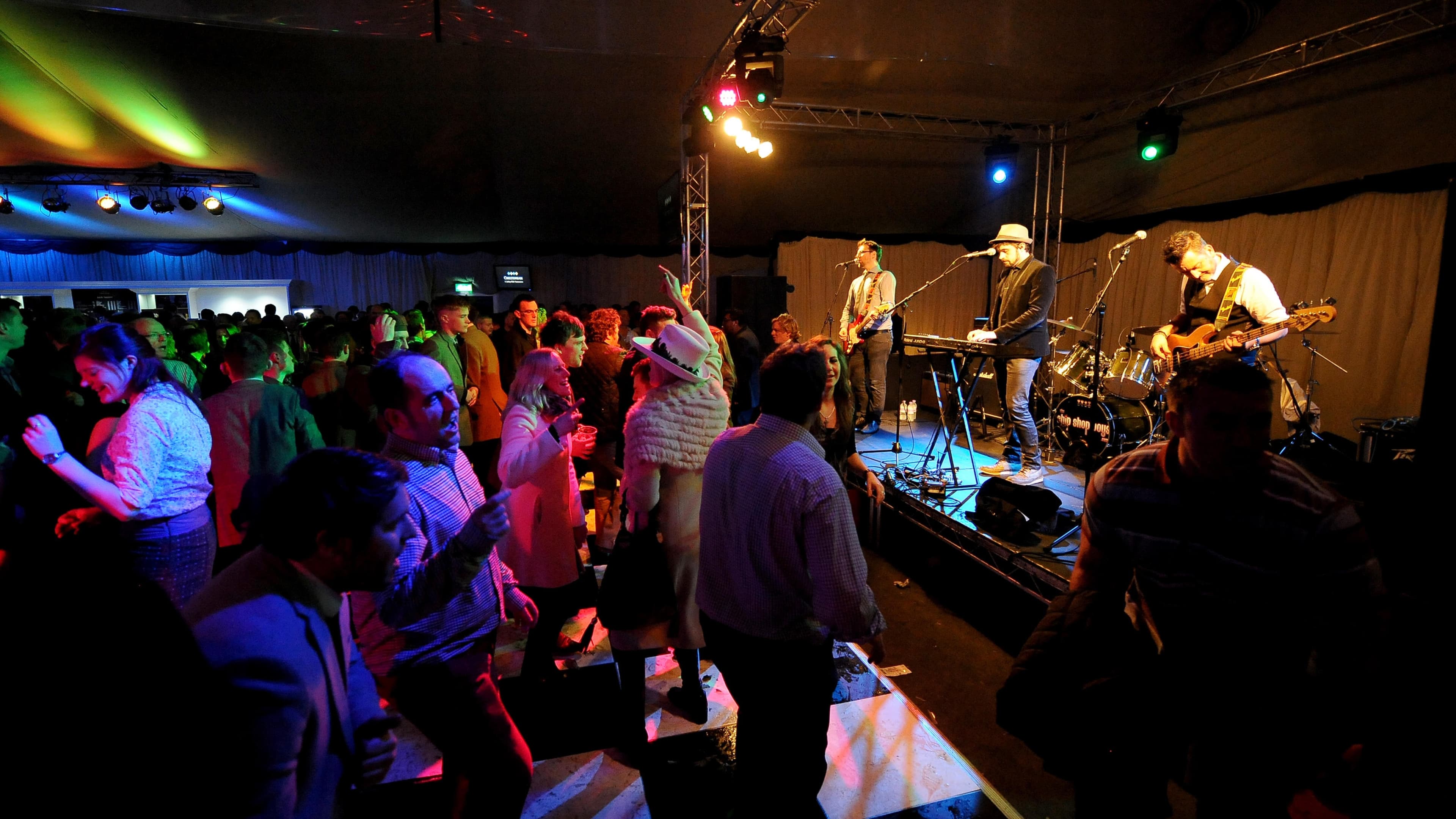 Club Fox - Redwood City