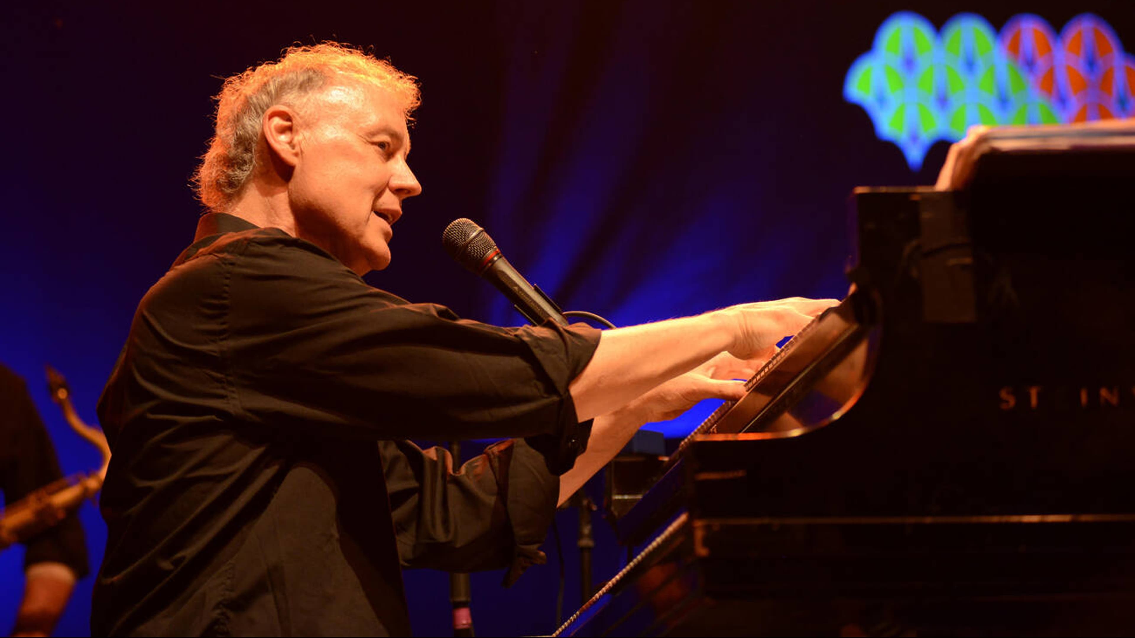 Bruce Hornsby and The Noise Makers