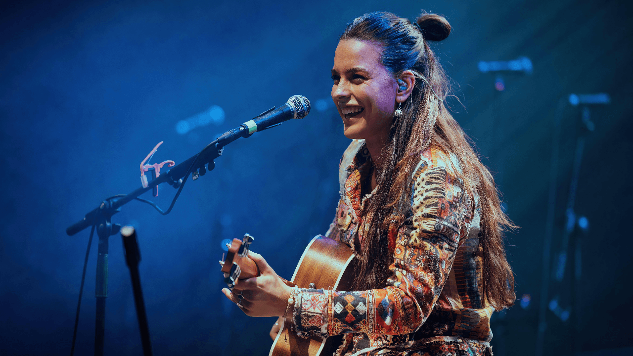 Steph Strings Glasgow