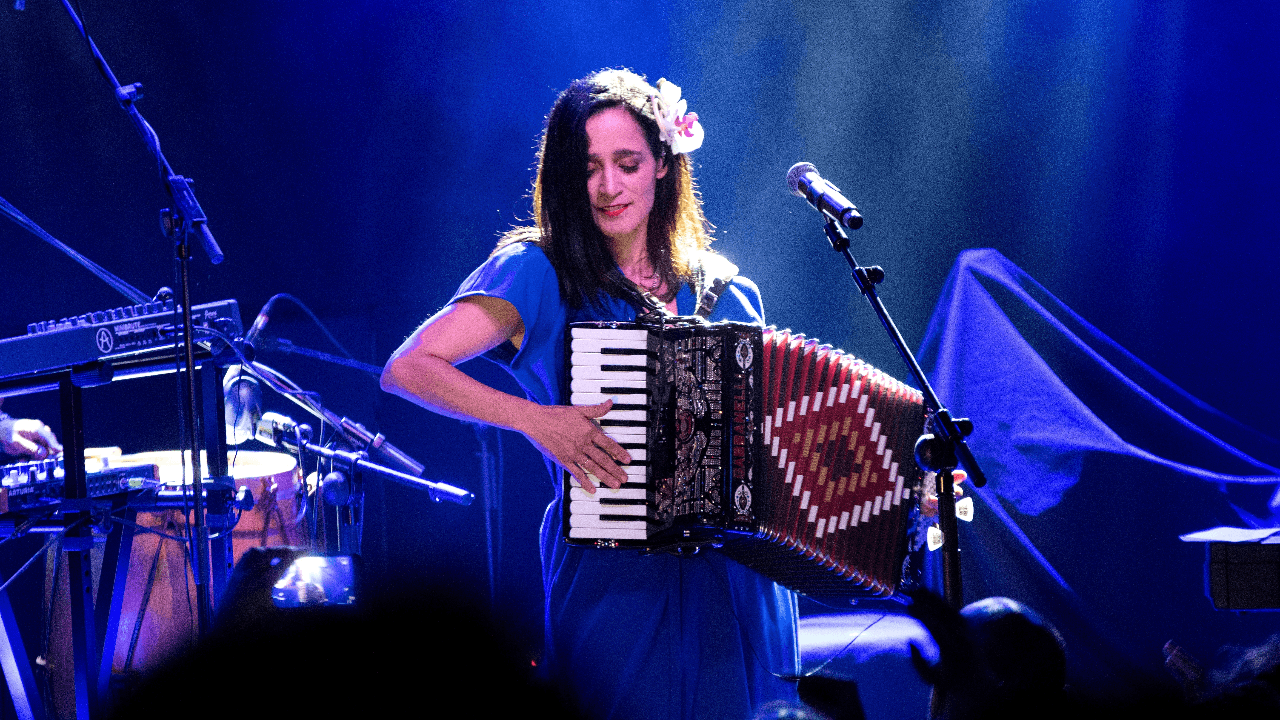 Julieta Venegas