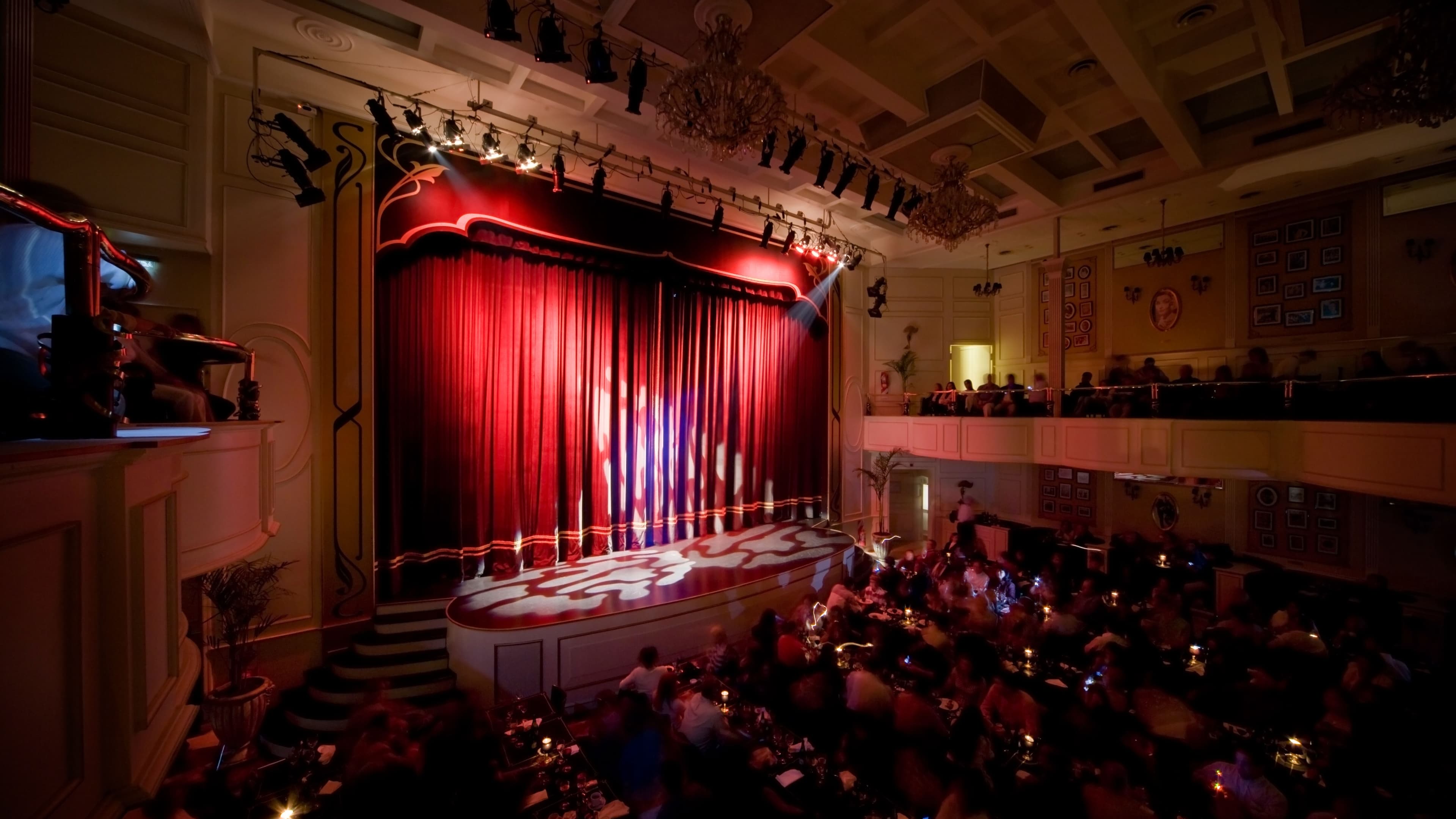 Funny Bone Comedy Club - Albany