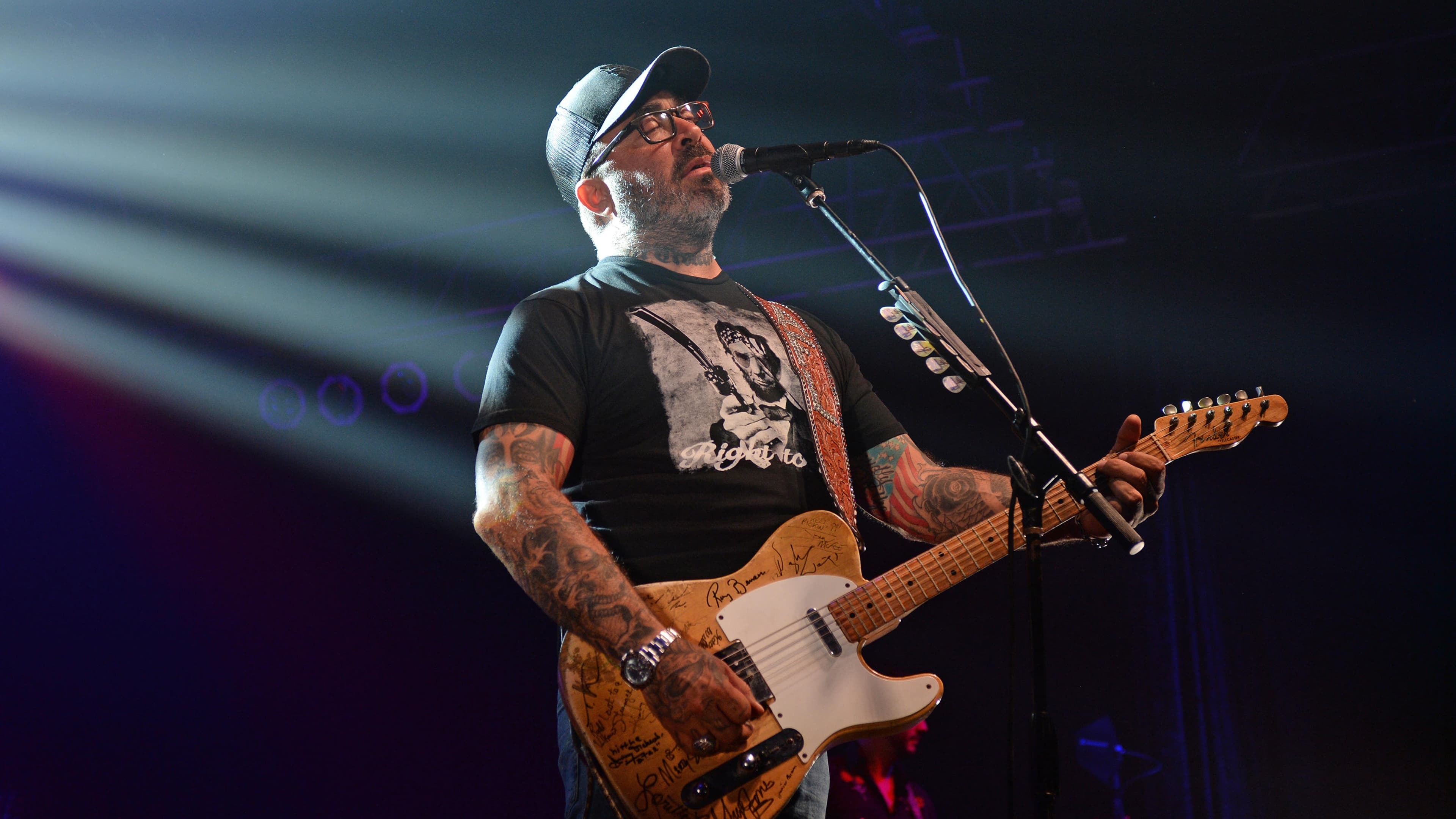 Aaron Lewis and the Stateliners
