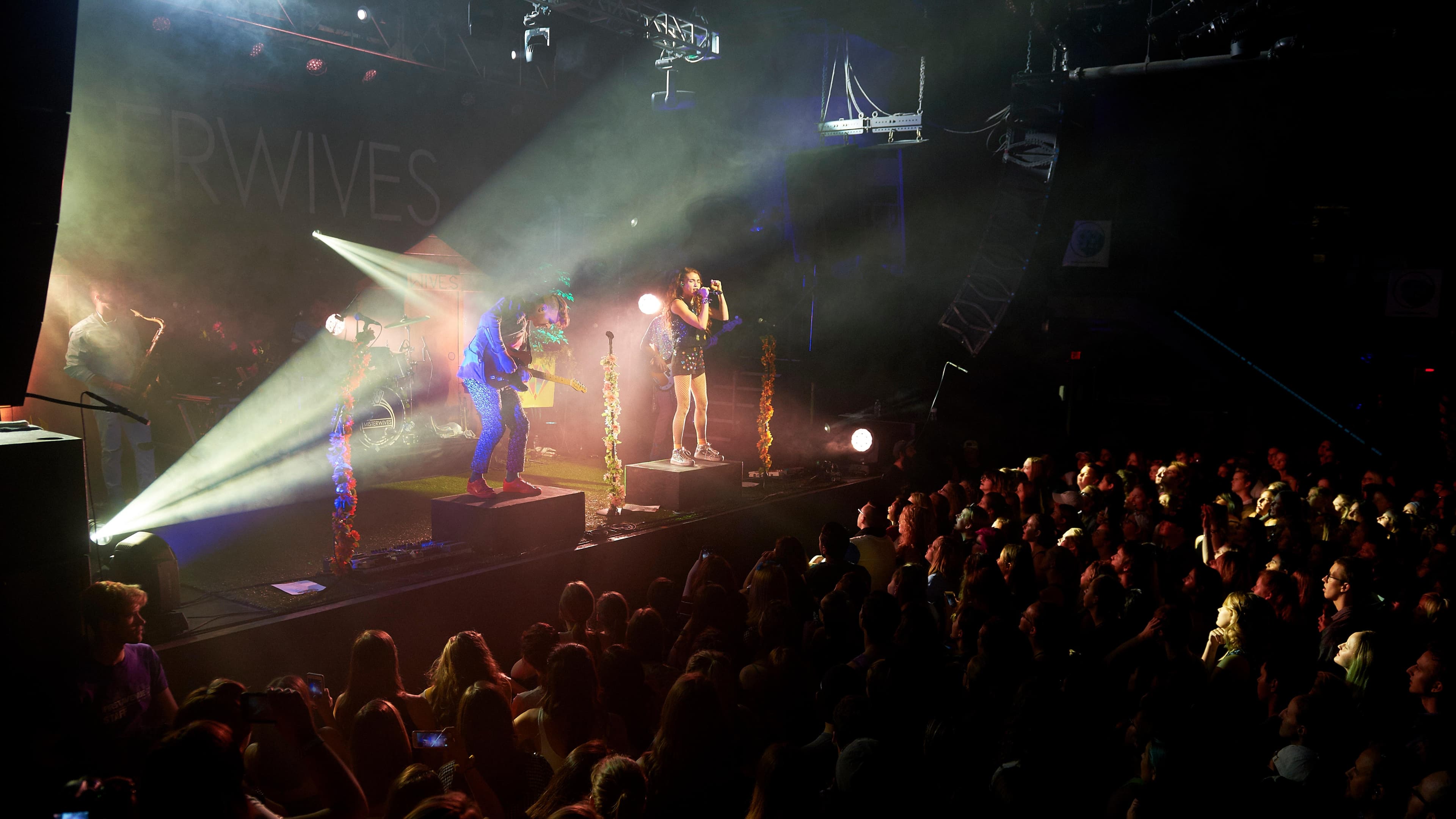 First Avenue - Complex