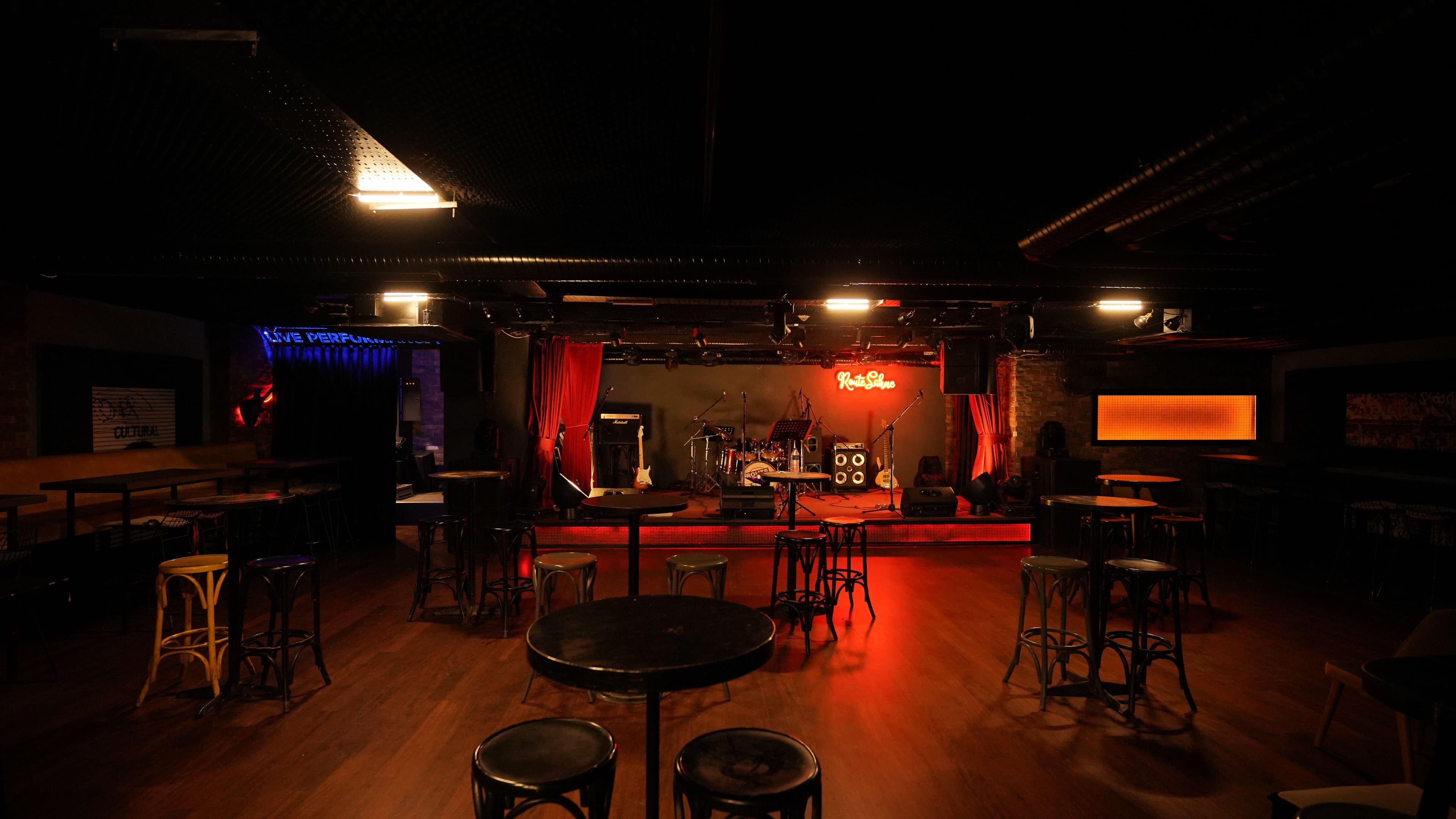 Side Splitters Comedy Club