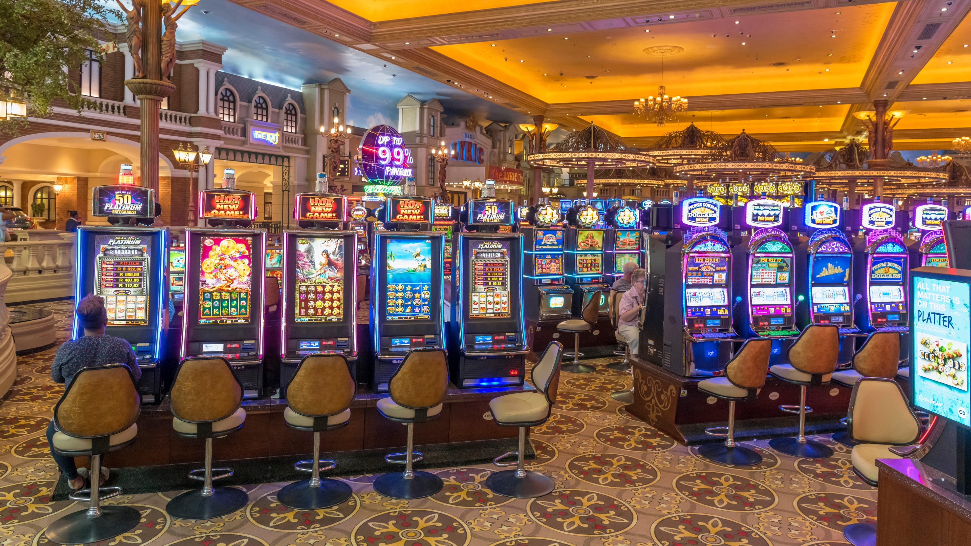 Spotlight Showroom at Spotlight 29 Casino