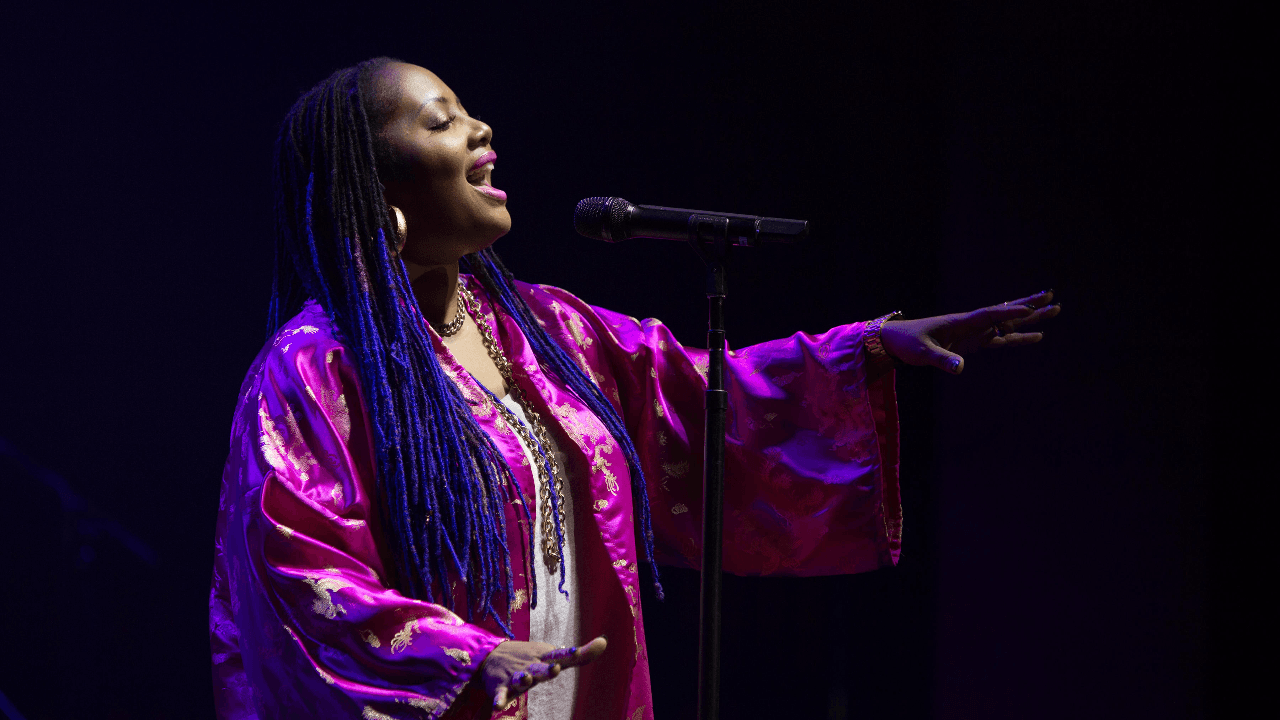 Lalah Hathaway