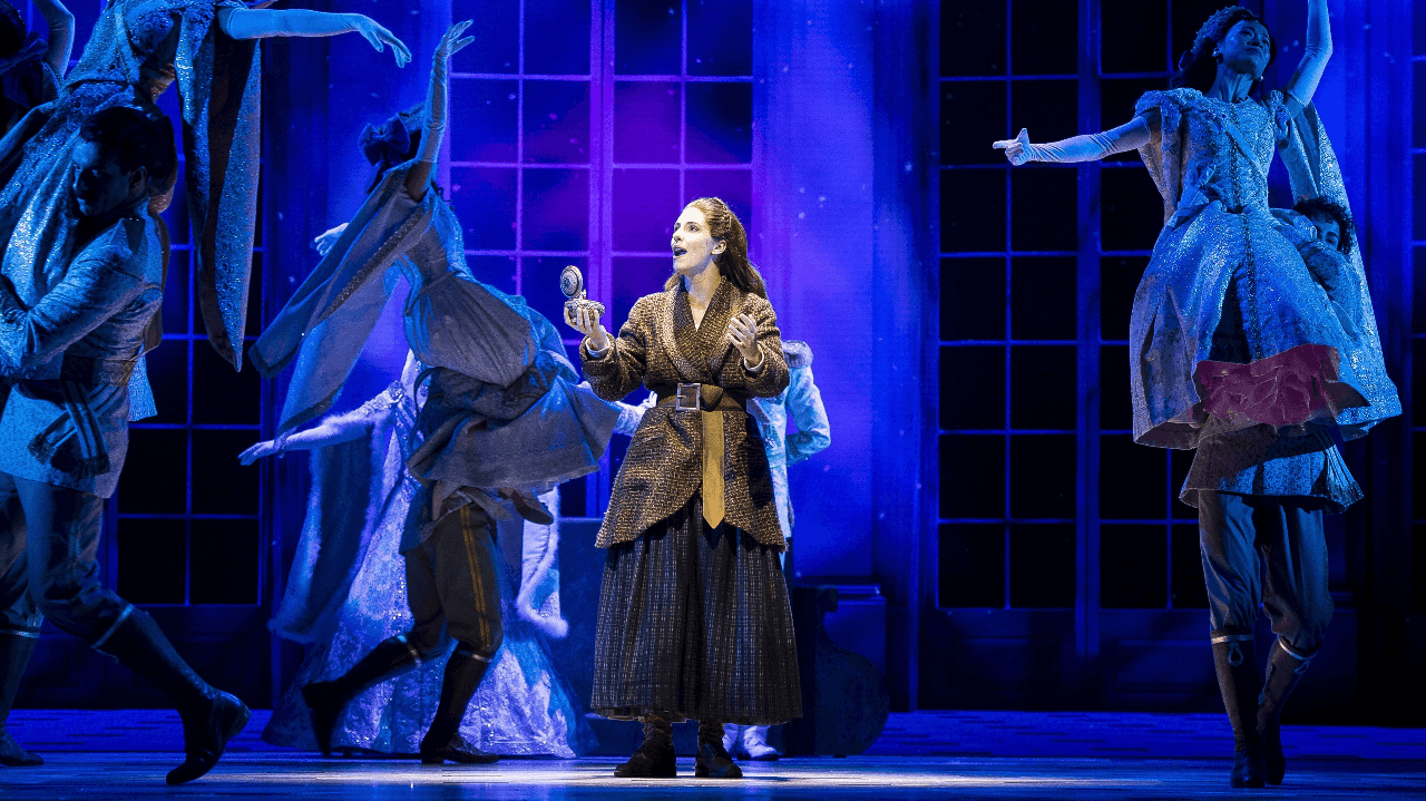 Anastasia - School Time Performance