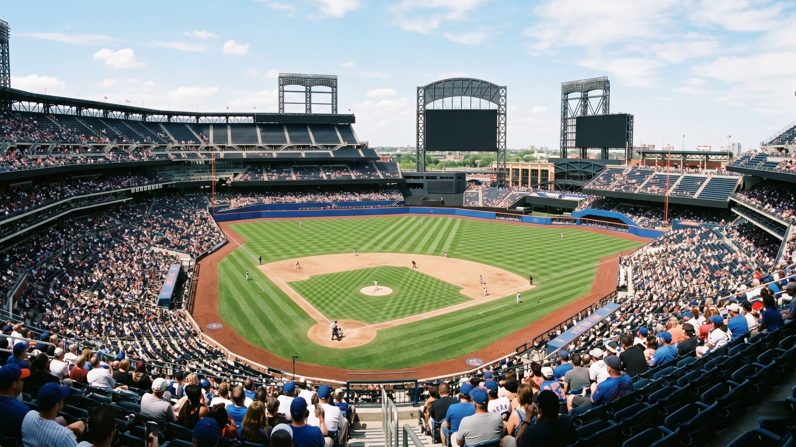 Grand Chapiteau - Citi Field