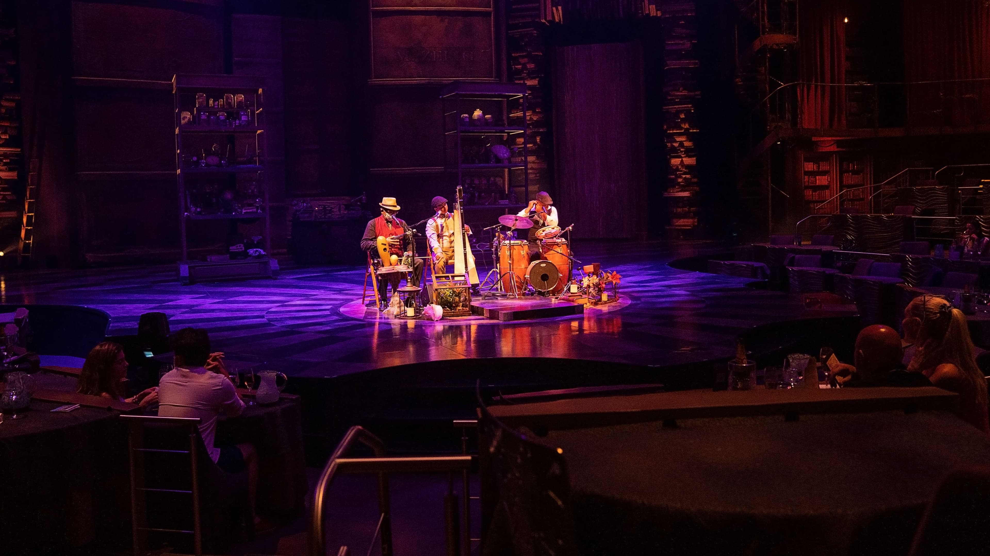 Le Club Square Dix30