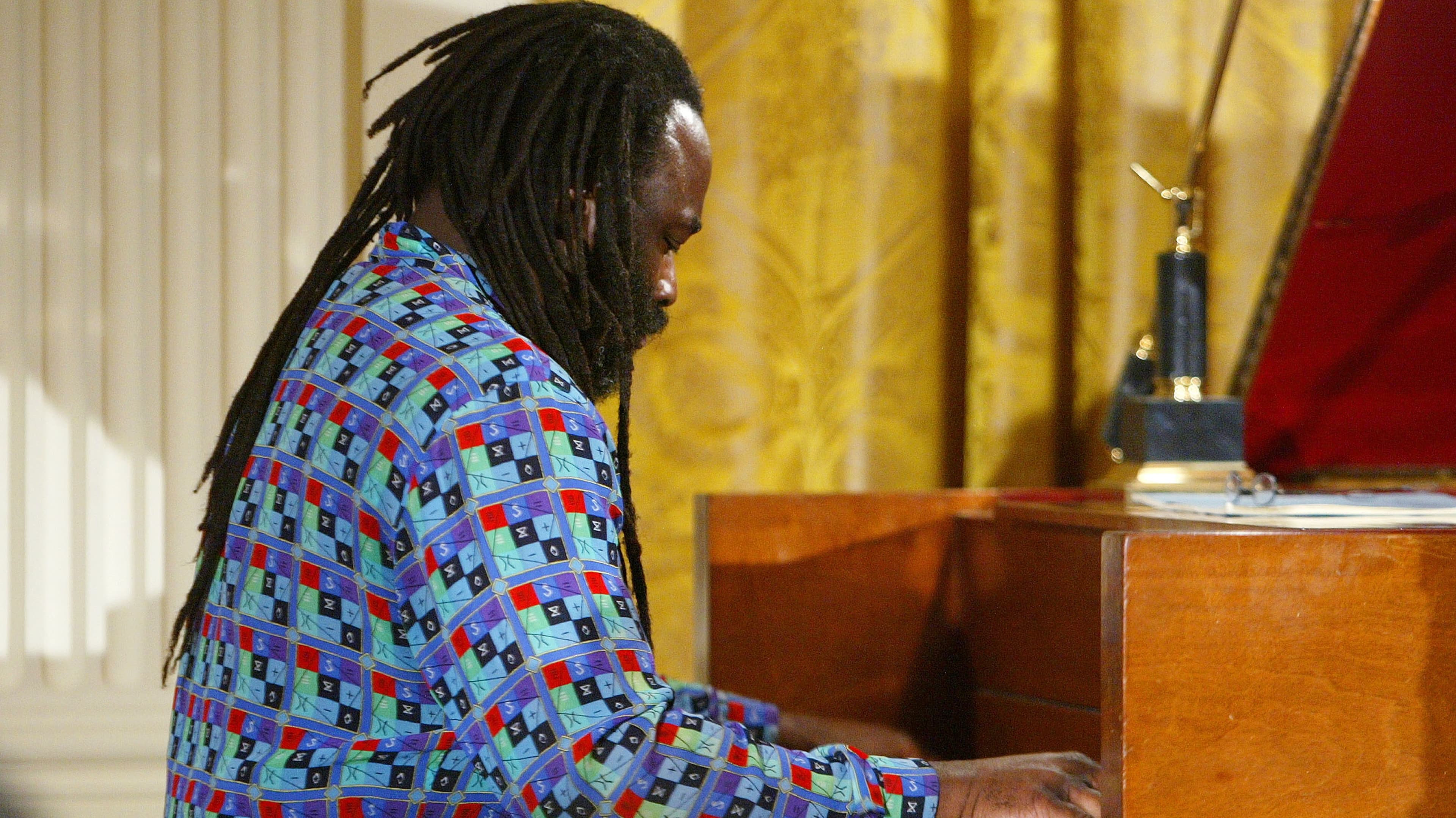 On Stage with Iris Collective with Awadagin Pratt